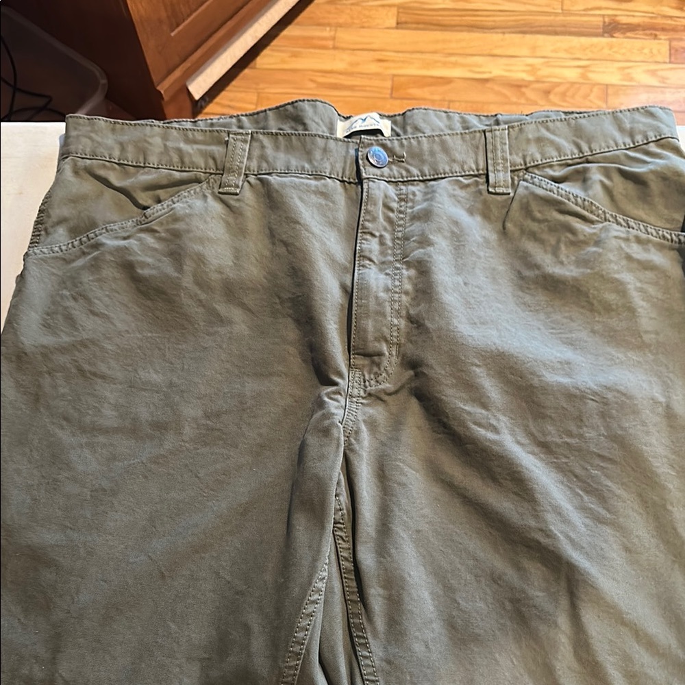 Men's Olive Green Pants